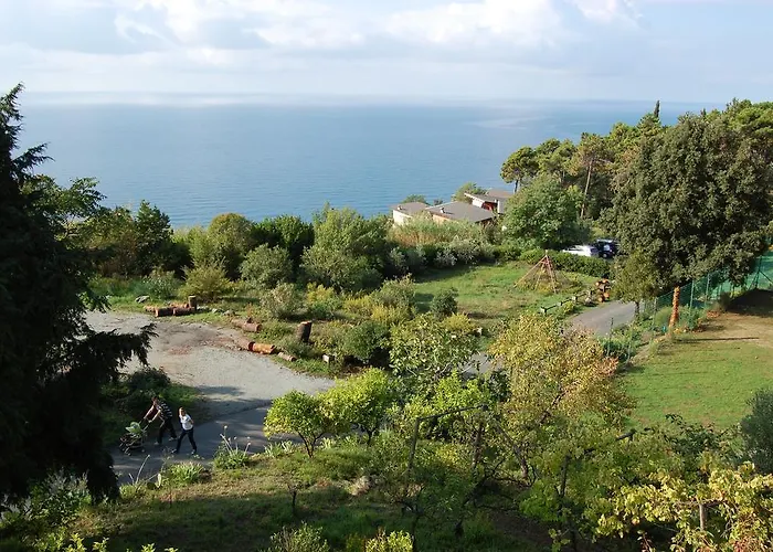 Feriested La Francesca 4*